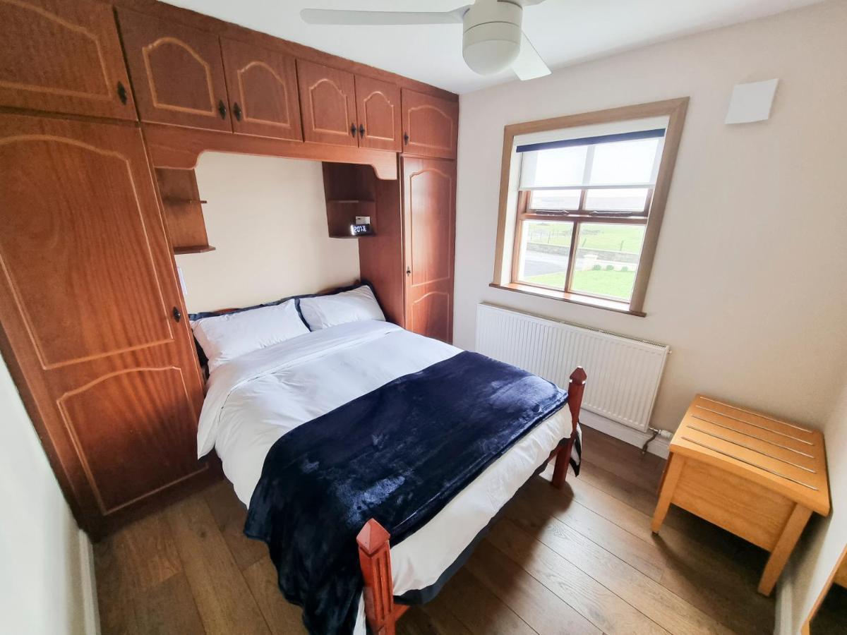 3 Bed Renovated Cottage Carramore Lake, Belmullet Ballina (Mayo) Exterior foto