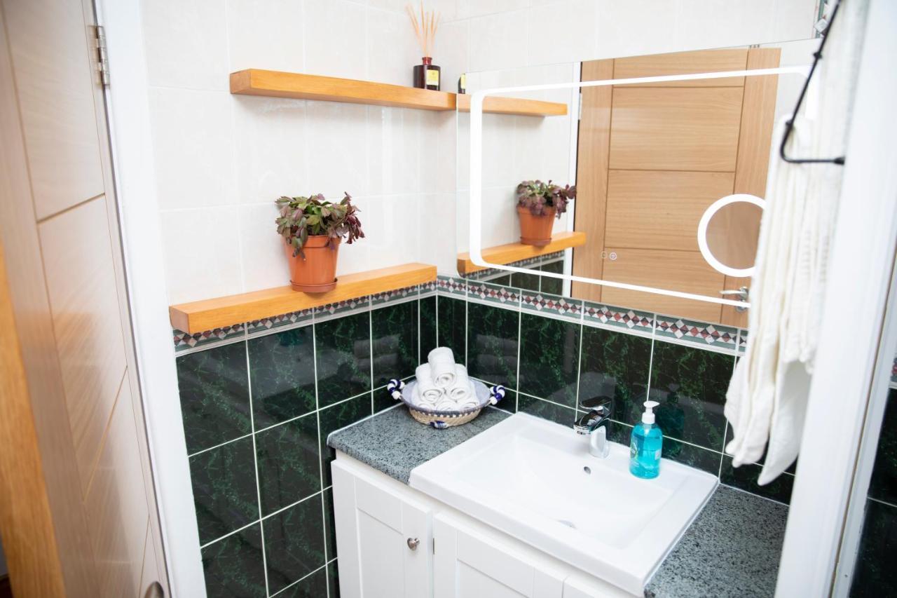 3 Bed Renovated Cottage Carramore Lake, Belmullet Ballina (Mayo) Exterior foto