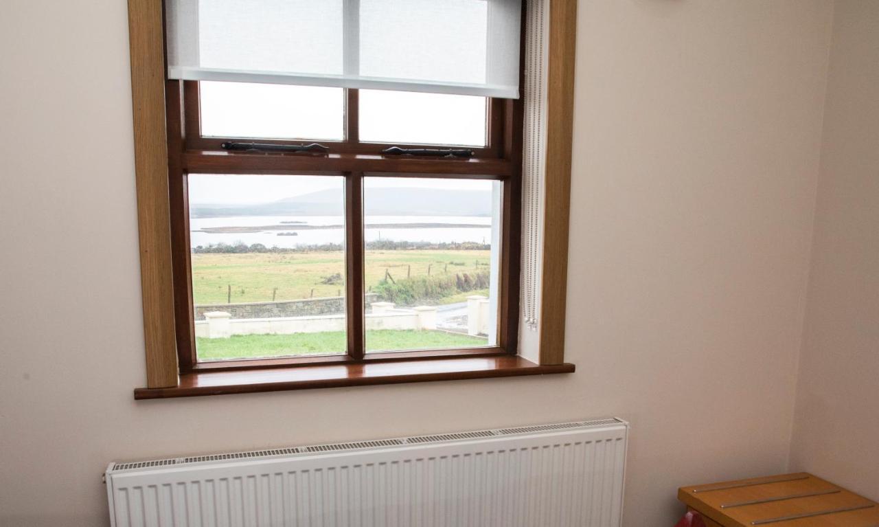 3 Bed Renovated Cottage Carramore Lake, Belmullet Ballina (Mayo) Exterior foto
